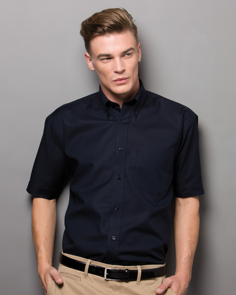 short-sleeve-man.jpg short-sleeve-man.jpg